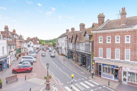 3 bedroom accommodation in Westerham