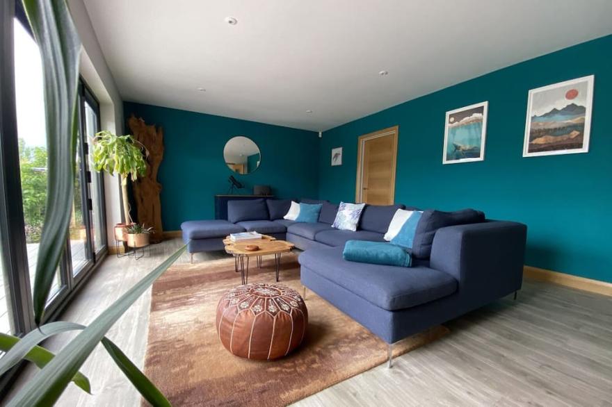 TIDEWATER, pet friendly, character holiday cottage in Shaldon