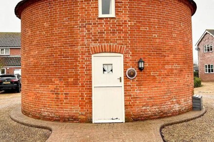 Pass the Keys | Historic Windmill For Your Countryside Escape