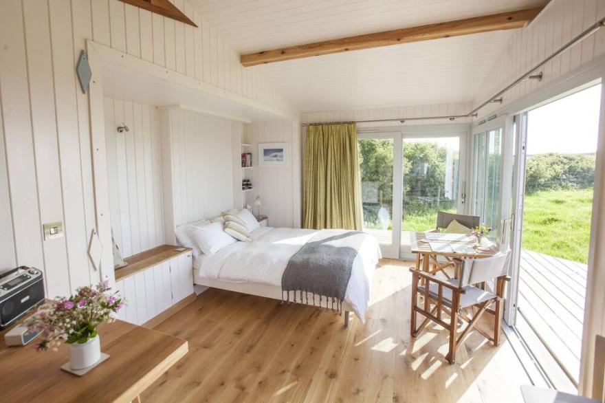 Luxury Cabin for two with panoramic views of the North Cornwall coast.