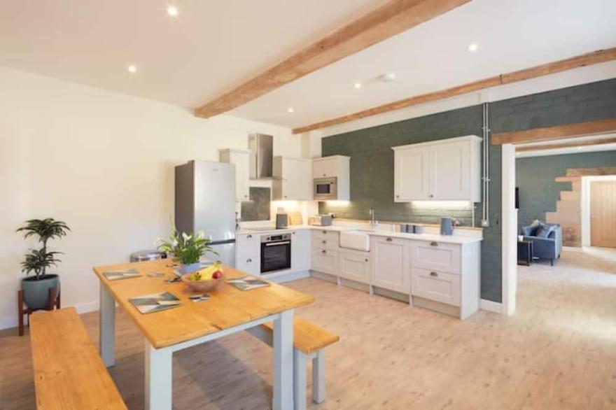 Newly Converted Stables at Stunning Cotswold Farm