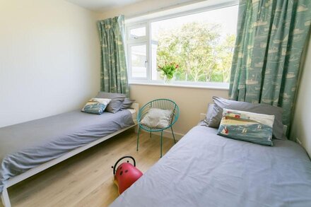 Ynys Las -  a sea view that sleeps 4 guests  in 2 bedrooms