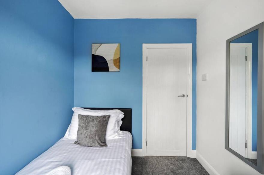 Town Centre 3 Bed Pad
