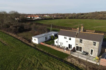 Beautiful very spacious annex in Historic Pevensey East Sussex