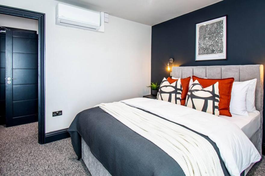 Modern 1 Bed Self Catering Suite