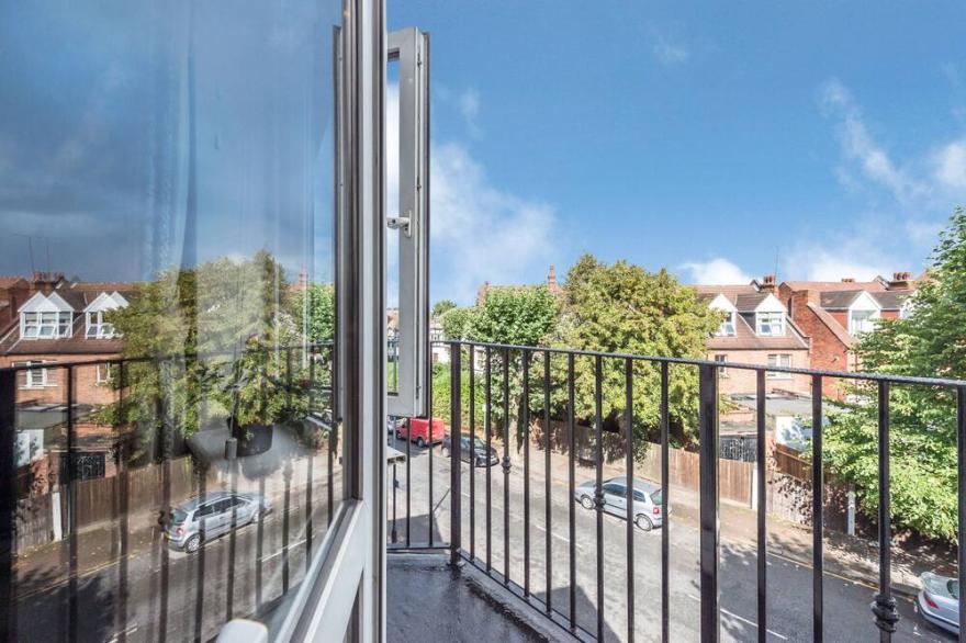 Gorgeous Apartment-Only 12 Minutes By Tube To Oxford Street!