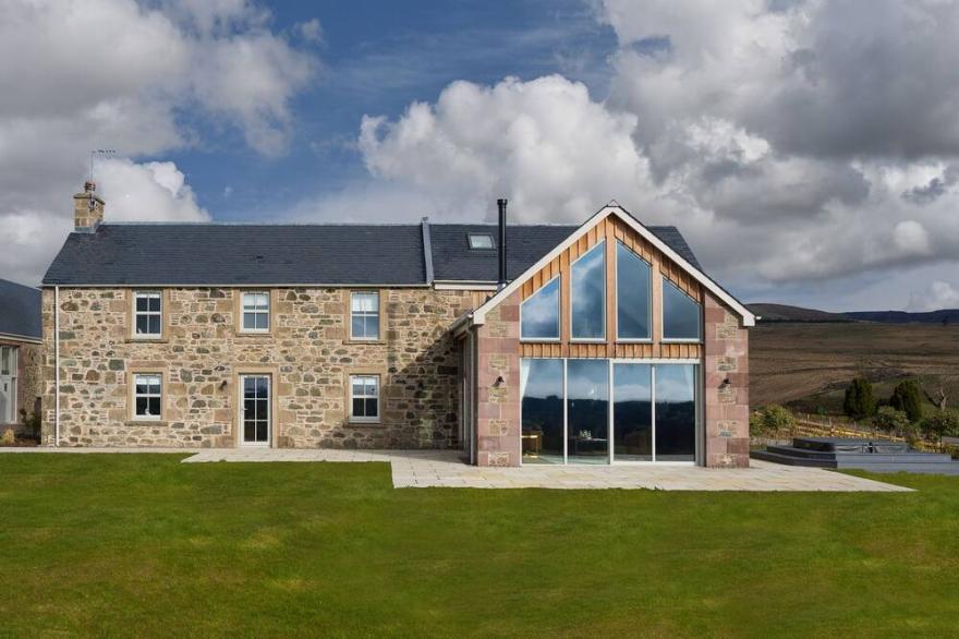 Luxury Hunting Lodge on Stunning Scottish Estate