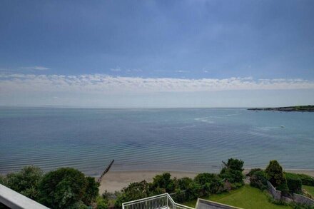 Seascape - Three Bedroom Apartment, Sleeps 6