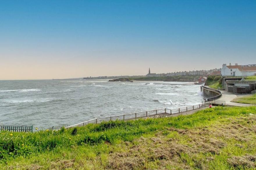 Pass the Keys | Cosy Seaside Home with Free Parking