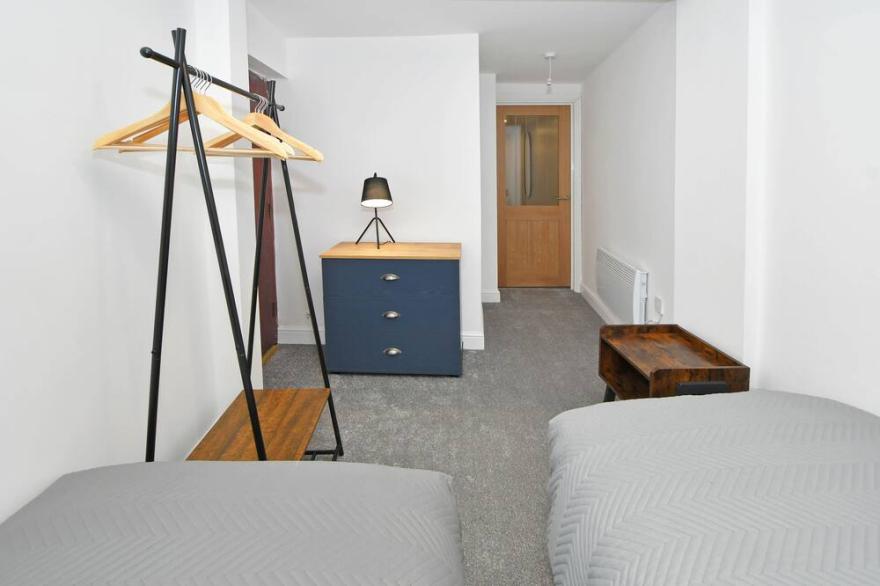Stylish Serviced Apartment In Stoke-On-Trent
