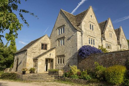 Stunning 16th Century Grade II Listed Farmhouse