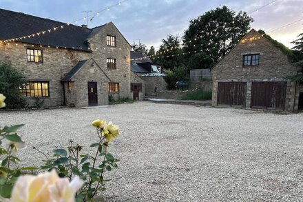 Cotswold Farm House - Castle Combe & Bath