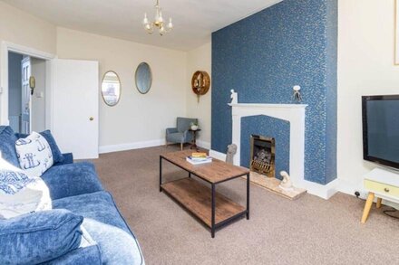 Stylish 3BR Near Seafront Perfect Seaside Getaway