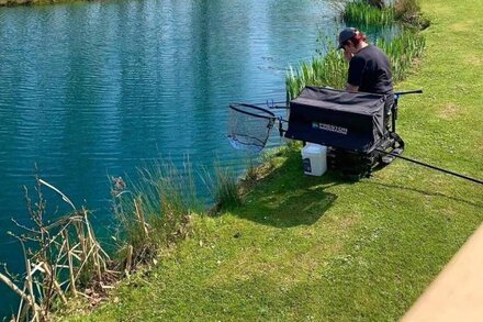 Luxury Lakeside Lodge 5 Star Country Park Huge Veranda Private Fishing Peg