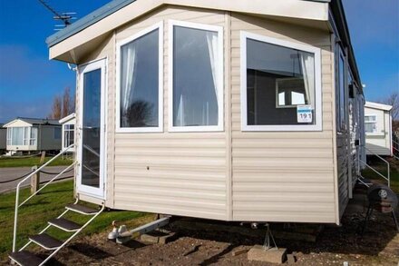 WW191 - Camber Sands Holiday Park - Near Playpark