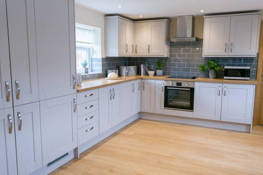 Tyn Y Coed -  a remote that sleeps 6 guests  in 3 bedrooms