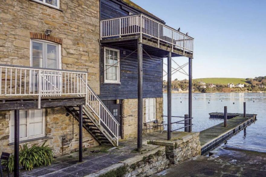 Maritime House - Six Bedroom Villa, Sleeps 12