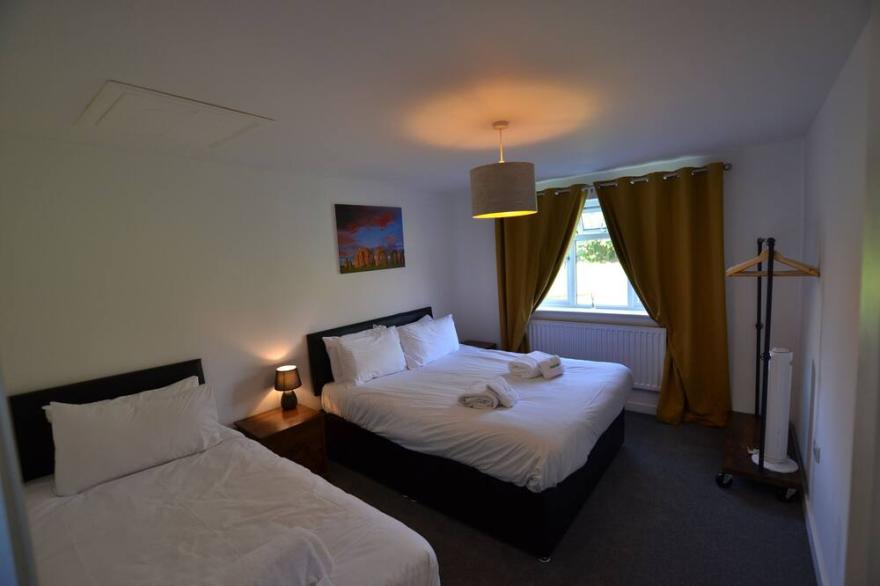 Wisteria Tree Apartment - Stayseekers