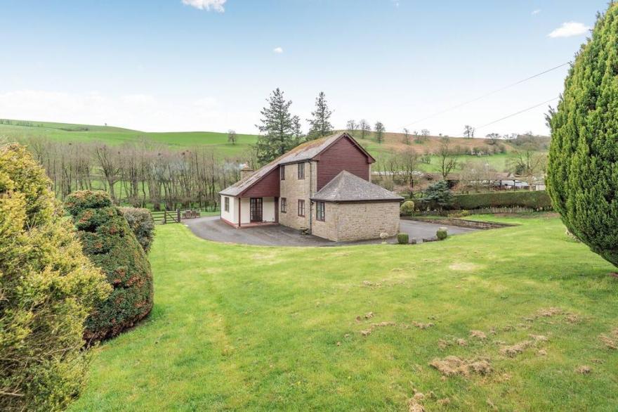 3 Bedroom Accommodation In Llanfihangel Nant Melan, Near Presteigne