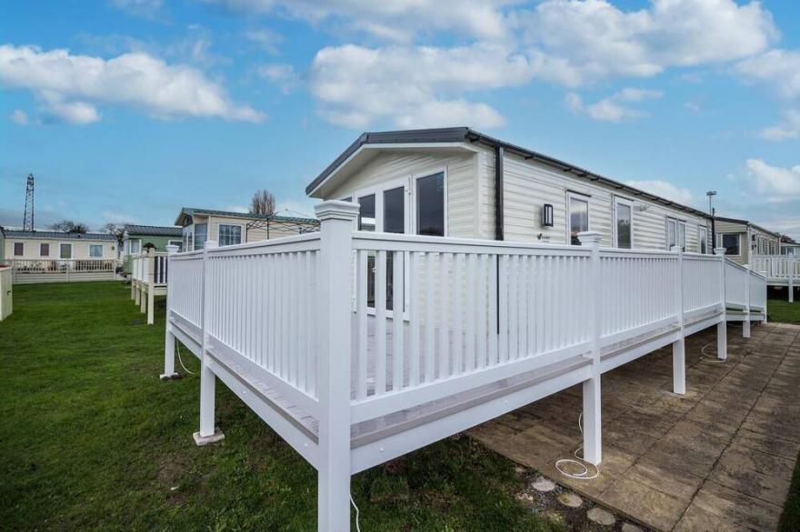 Great 8 Berth Caravan With Decking At Valley Farm, Ref 46238PL
