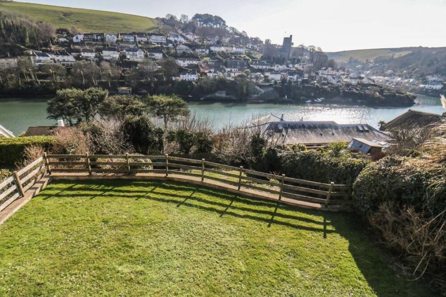 ESTUARY VIEW, Family Friendly, With A Garden In Newton Ferrers