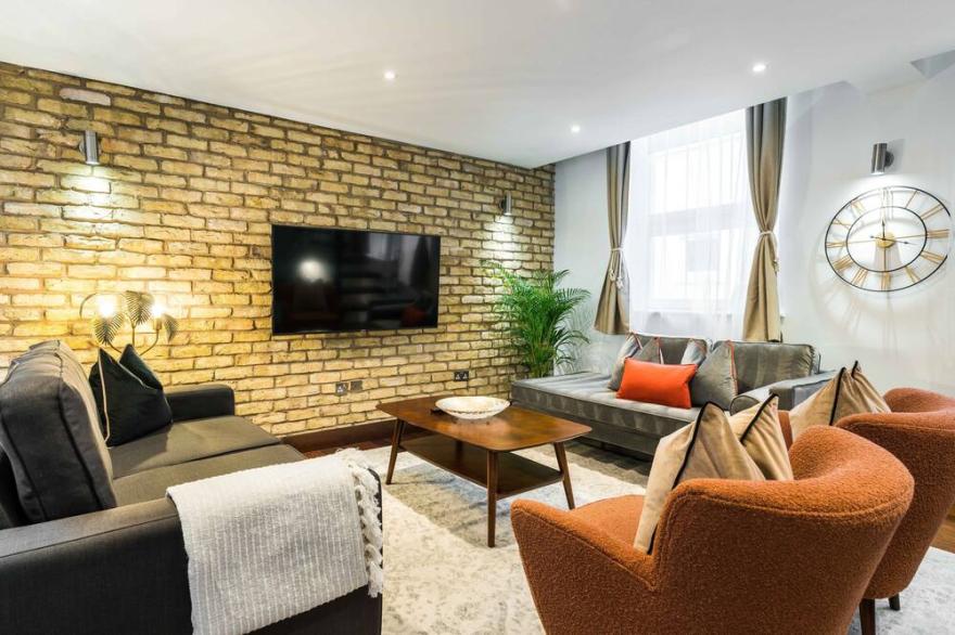 Knightsbridge Harrods Central 2 Bedrooms, 3 Beds, 2.5 Bath