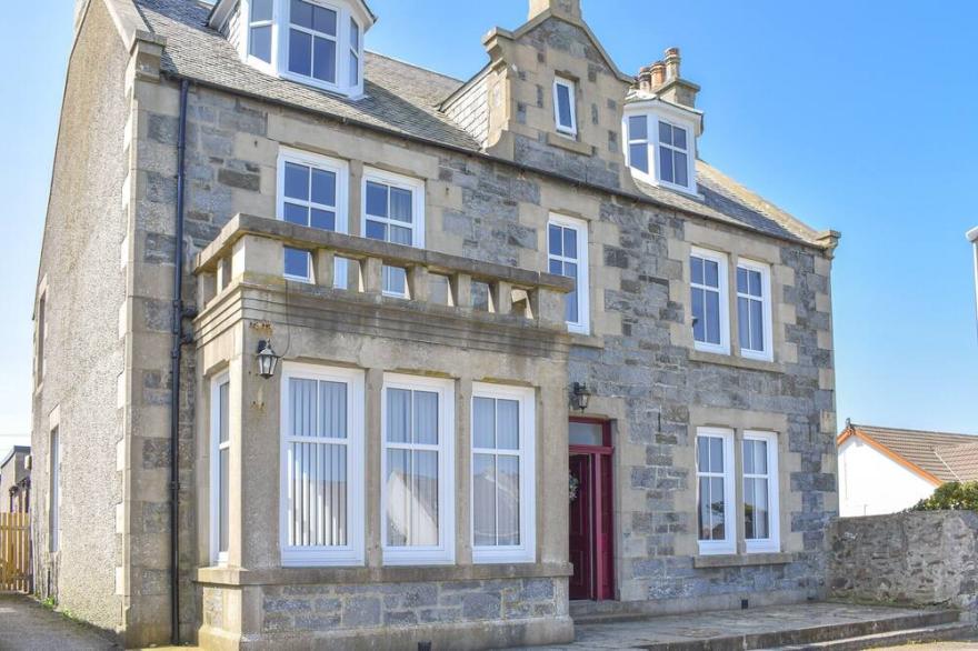 10 bedroom accommodation in Cullen, near Buckie