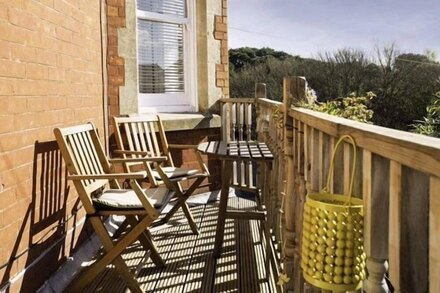 Studland Retreat -  an apartment that sleeps 6 guests  in 3 bedrooms