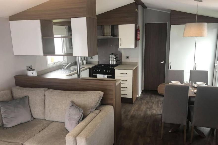 3 bedroom accommodation in Chapel St Leonards, Skegness
