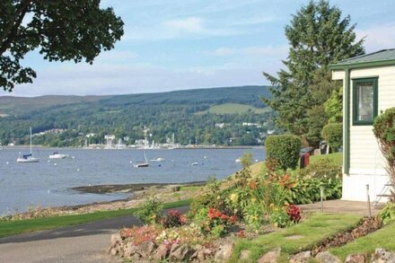 2 bedroom accommodation in Rosneath, Gare Loch