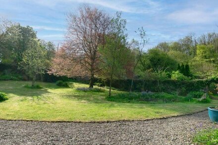 Coach House Cottage in the beautiful Llandeilo