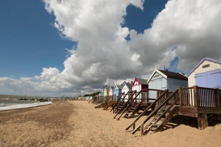 Luxury lodge with decking at Suffolk Sands Holiday Park ref 45025EV