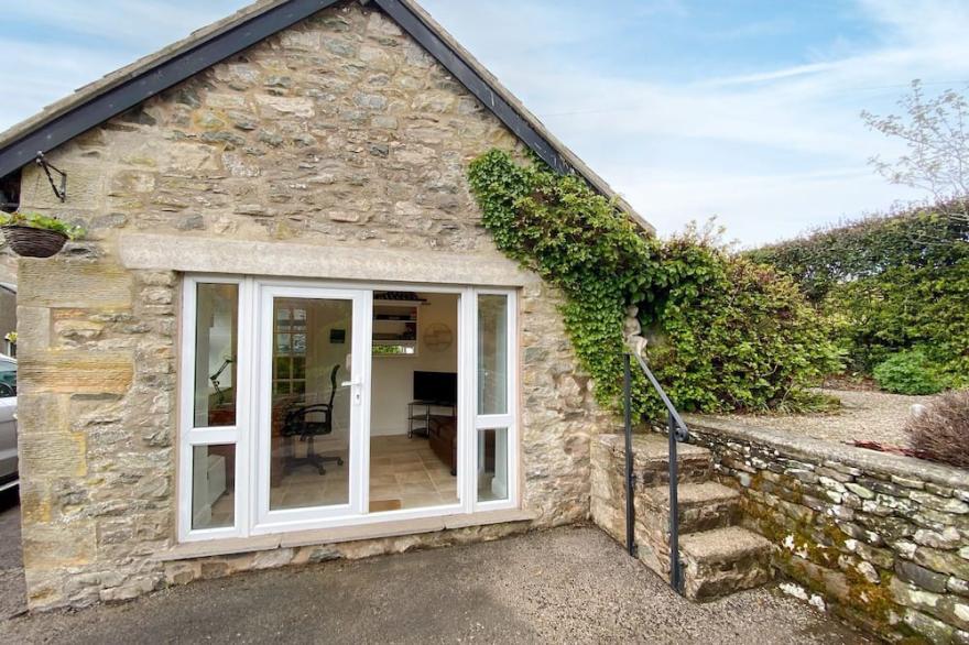 3 Bedroom Accommodation In Lupton, Near Kirkby Lonsdale