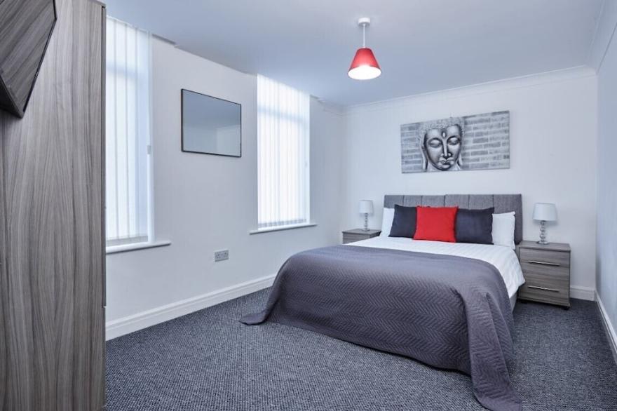 Ruby Apartment · Ruby Suite Pleasure Beach 2Bed Balcony Apartment