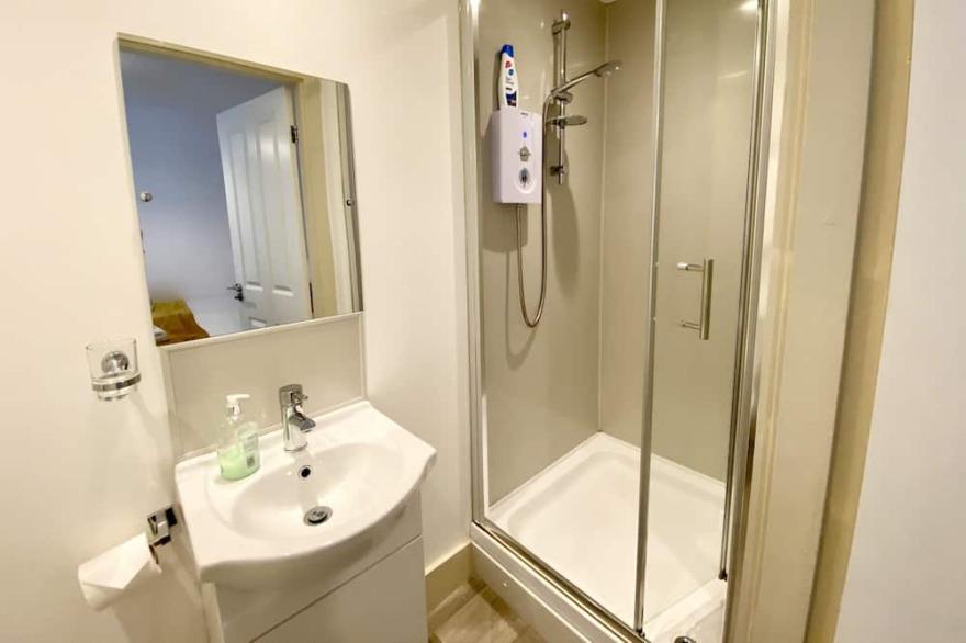 Winter Gardens Service Apartment 3