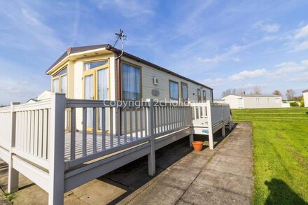 Great caravan with decking Southview Holiday Park in Skegness ref 33183V