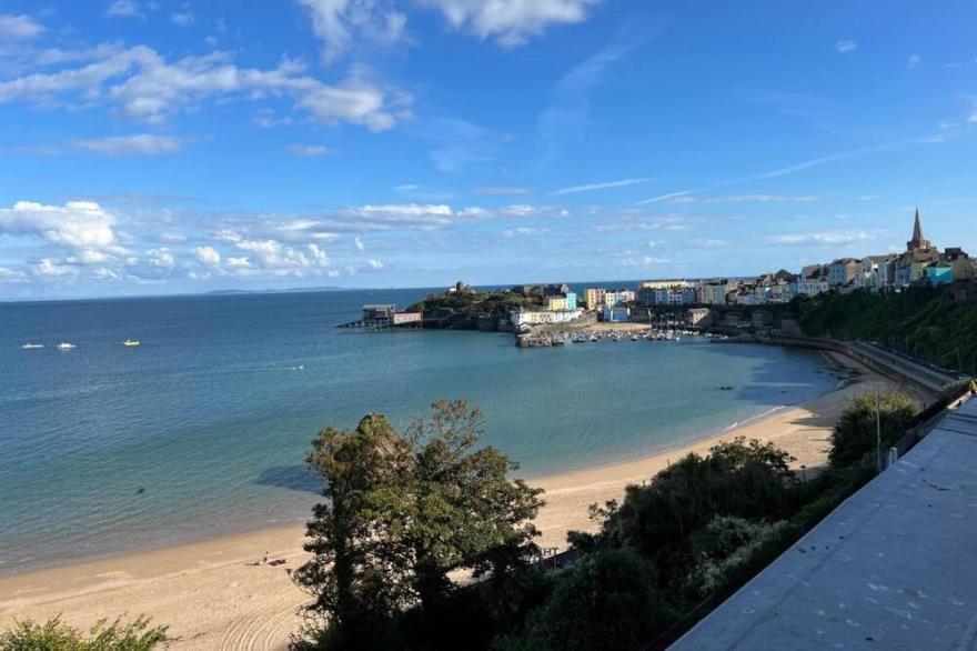North Beach Heights - 3 Bedroom Penthouse - Tenby