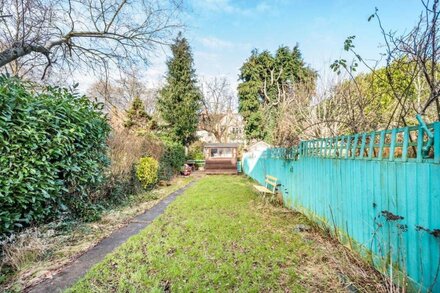 Lovely Terraced 2-Bed House (near Hinksey Park)