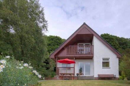 Seafront villa overlooking Lamlash Bay  WWW.ARRANHOLIDAYRENTALS.CO.UK