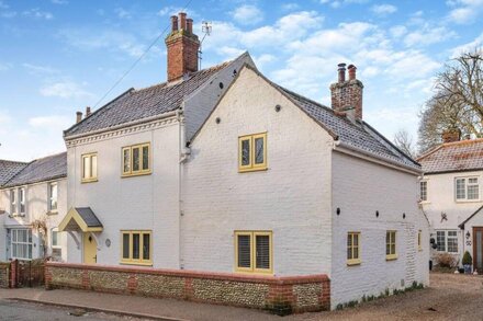 3 bedroom accommodation in Happisburgh