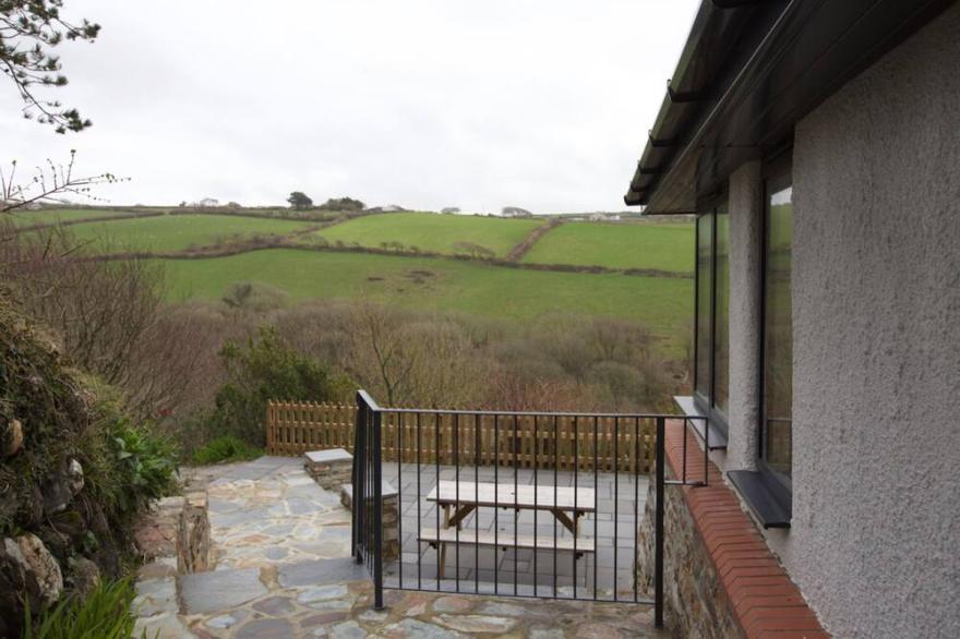 Pentreath -  A Large Family Home That Sleeps 10 Guests  In 5 Bedrooms