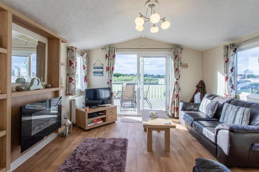 2 bedroom accommodation in Oulton Broad