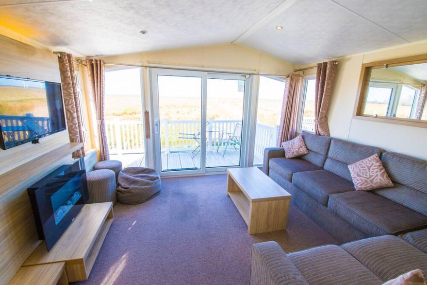 MP510 - Camber Sands Holiday Park - 3 Bed / Sleeps 8 - Gated Deck - Amazing Marsh Views