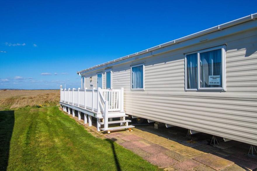 MP510 - Camber Sands Holiday Park - 3 Bed / Sleeps 8 - Gated Deck - Amazing Marsh Views