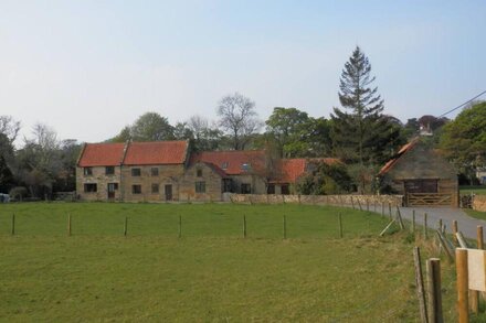 Peaceful 2 bedroom cottage in rural location 3 miles from Whitby