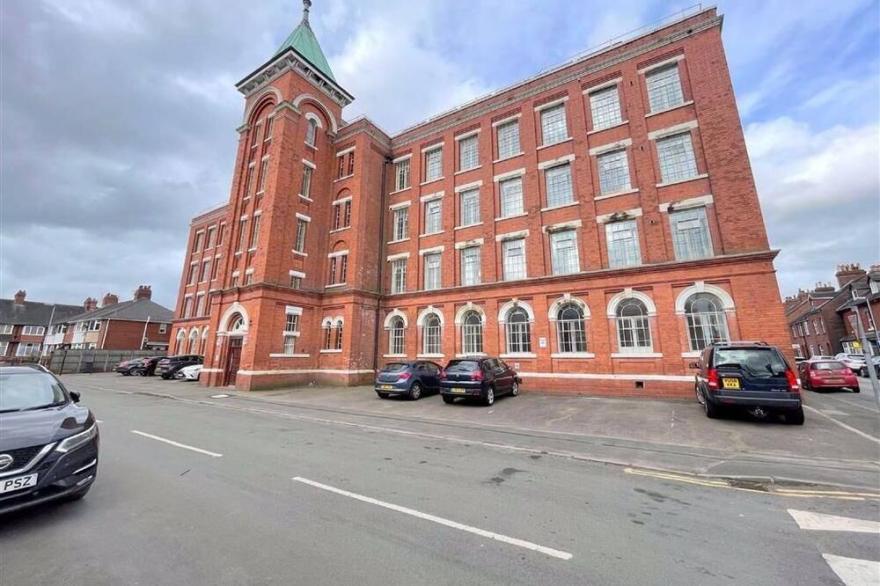 Historic 2 Bedroom Mill In Leek Town Centre With Off Street Parking.