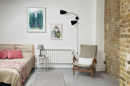 Loft style studio in the heart of Clapton, London