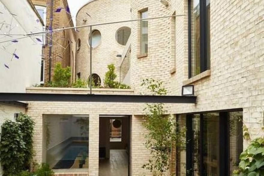 ALTIDO Architectural gem w/ pool & terrace in West London