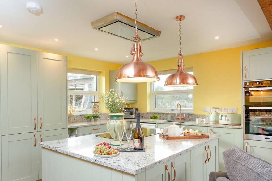 2 bedroom accommodation in Goonhavern