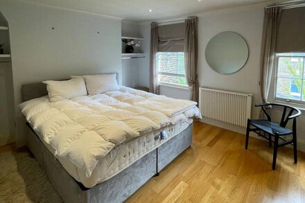 Stylish 2BD Maisonette - 5 mins to Hampstead Heath